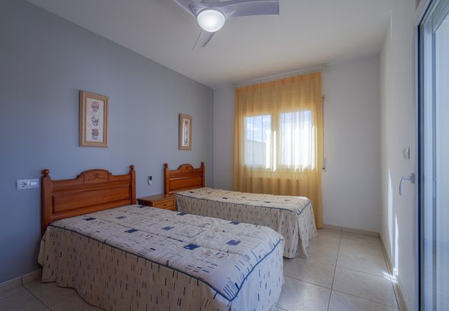 Villa in Empuriabrava - LV15 REQUEESENS