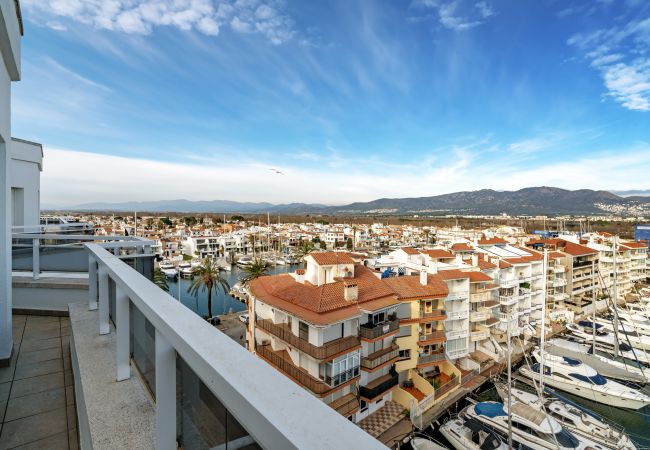 Apartment in Empuriabrava - ILA11 CLUB NAUTIC